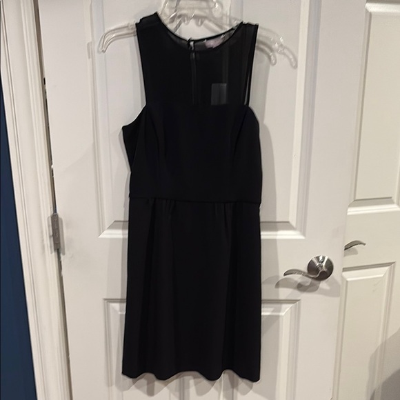 Black size 6 Banana Republic dress with sheer decalage area - New with tags - Picture 1 of 4